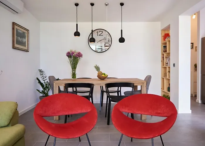 Lovor Villa *