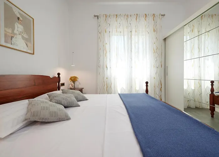 Lovor Villa Trogir